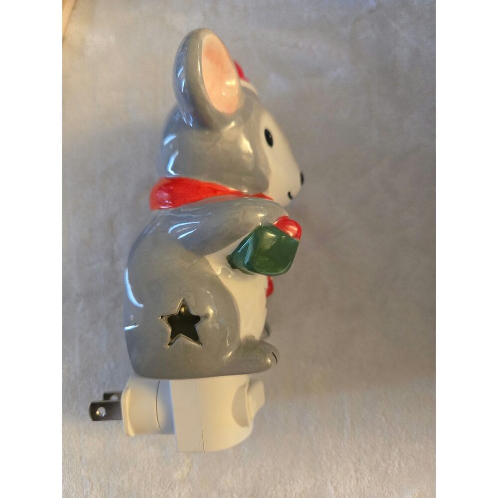Ganz Mouse with Cut Out Stars Night Light 6 Inch Multicolor Plug in - Picture 4 of 12
